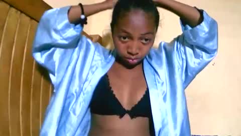 alicianah online show from September 2025 01:23:01 PM