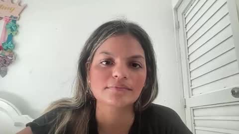 luisa online show from December 2024 06:31:02 PM