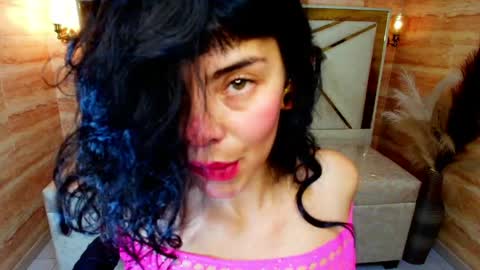 Snapshot of alie_martin_r chatting on April 2026 08:48:01 PM Alie online show from April 2026 08:48:01 PM