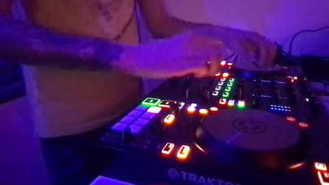 busco rockera online show from February 2025 11:59:02 PM