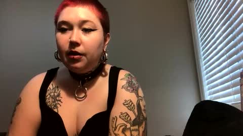 Snapshot of alientboy chatting on April 2026 01:22:02 AM alientboy online show from April 2026 01:22:02 AM