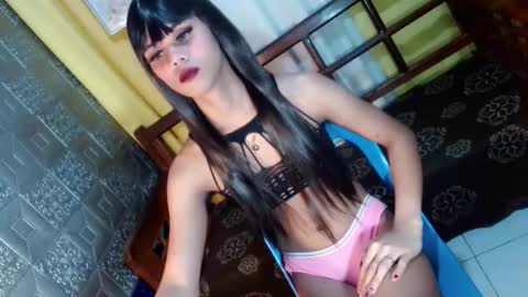 Snapshot of aliexagrey chatting on April 2026 07:45:01 AM aliexagrey online show from April 2026 07:45:01 AM