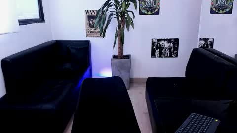 Snapshot of aliice_greco chatting on February 2026 01:25:01 PM Alice online show from February 2026 01:25:01 PM