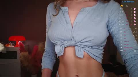 alika_l_v online show from February 2026 05:45:02 PM