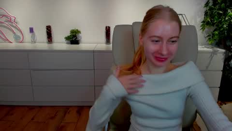Alina online show from November 2025 06:38:02 AM