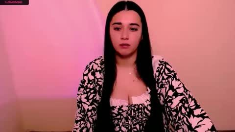 Alina online show from November 2025 08:27:01 AM