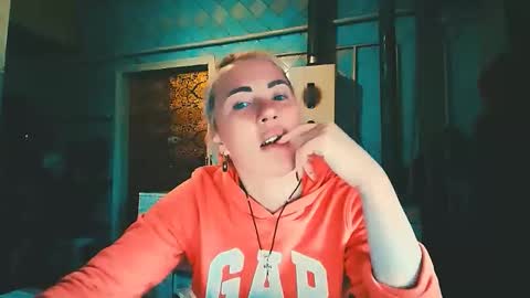 Alina online show from April 2026 09:07:01 AM