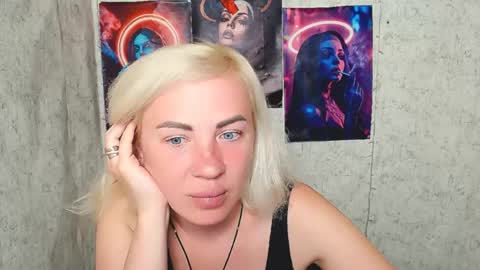 Snapshot of alinafrey_ chatting on May 2026 05:36:02 AM Alina online show from May 2026 05:36:02 AM