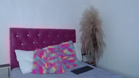 lili online show from February 2025 01:34:01 AM