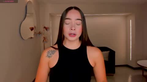 Snapshot of alinakravitz_ chatting on June 2026 12:07:02 PM alinakravitz_ online show from June 2026 12:07:02 PM