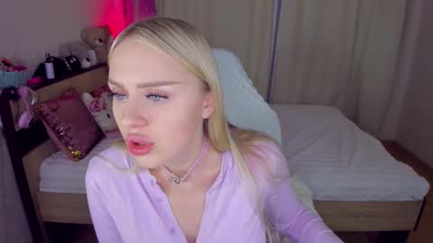 alinaocean online show from October 2025 08:20:02 PM