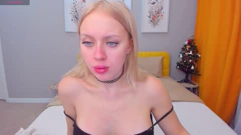 alinaocean online show from December 2025 01:28:02 PM