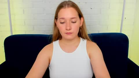 Snapshot of alinawise chatting on June 2026 01:28:02 AM alinawise online show from June 2026 01:28:02 AM