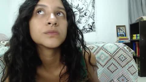 Snapshot of alinawoolf_ chatting on December 2024 01:58:01 AM  Ali  online show from December 2024 01:58:01 AM