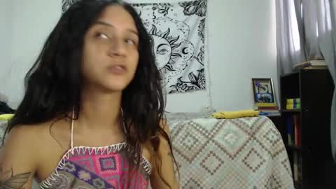 Snapshot of alinawoolf_ chatting on December 2024 10:16:02 PM  Ali  online show from December 2024 10:16:02 PM