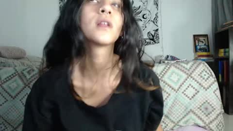 Snapshot of alinawoolf_ chatting on December 2024 02:33:01 AM  Ali  online show from December 2024 02:33:01 AM