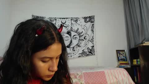 Snapshot of alinawoolf_ chatting on January 2025 02:41:01 AM  Ali  online show from January 2025 02:41:01 AM