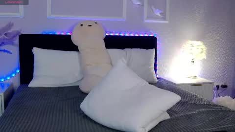 Snapshot of alisa_tiny chatting on May 2026 01:51:02 PM Stefa online show from May 2026 01:51:02 PM