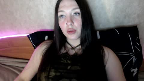 alisaadoll online show from April 2026 12:30:01 PM