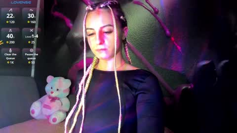 Alisa online show from December 2024 07:01:01 PM