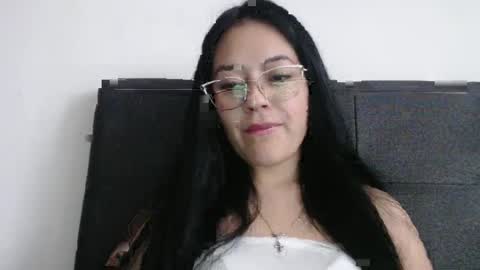 alisha_9997 online show from October 2025 09:32:02 PM