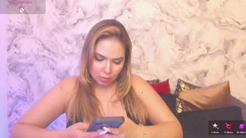Snapshot of alisha_indira_ chatting on February 2025 03:42:02 AM Andrea online show from February 2025 03:42:02 AM