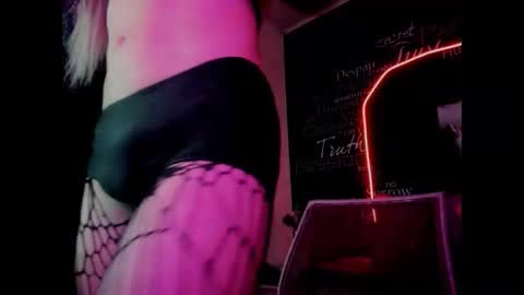 Snapshot of alishaa_nixx chatting on September 2025 03:50:01 AM alishaa_nixx online show from September 2025 03:50:01 AM