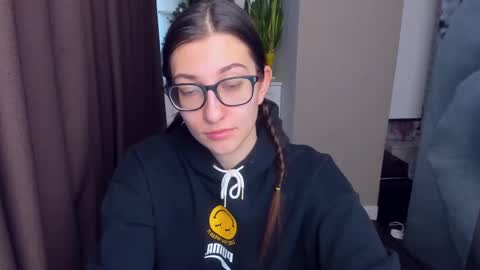 Alina online show from December 2024 11:09:02 AM