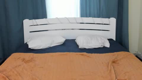 Alina online show from January 2025 11:11:01 AM