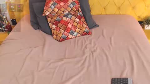 Luna online show from December 2025 07:56:02 PM