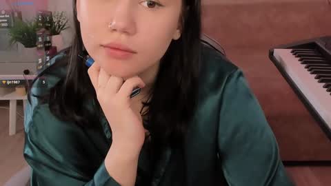 Alisia online show from January 2025 08:51:02 AM