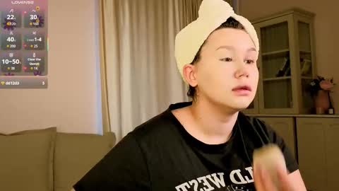 Alisia online show from November 2025 07:55:02 AM