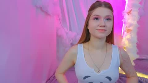 Alisia online show from November 2025 03:46:02 PM