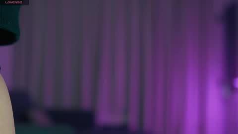 Alison  online show from October 2025 09:29:02 AM