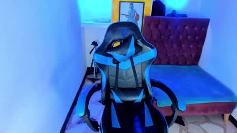 ALISON MOON online show from November 2025 12:20:01 PM