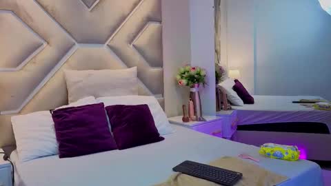 Alison Skinny online show from October 2025 11:53:02 AM