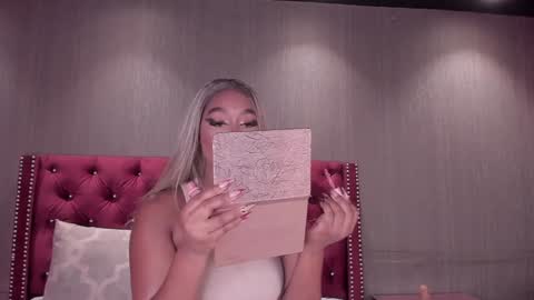 Alison Moon  online show from January 2025 10:10:02 AM