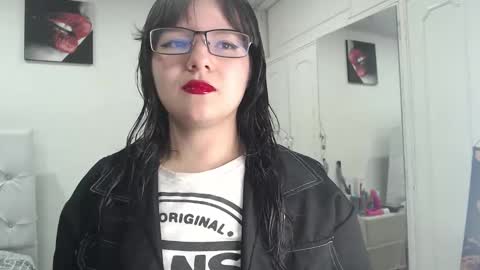 Snapshot of alissa_morrison chatting on April 2026 03:43:02 AM alissa_morrison online show from April 2026 03:43:02 AM