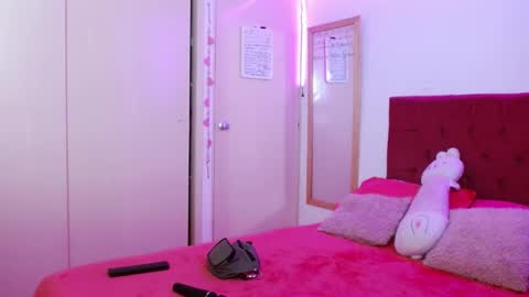 Snapshot of alissesallie_ chatting on May 2026 01:24:02 AM alissesallie_ online show from May 2026 01:24:02 AM