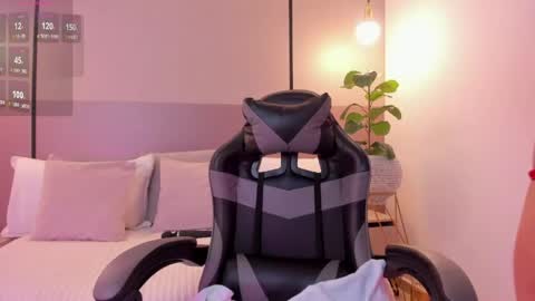 alisson_81 online show from June 2026 06:52:02 AM