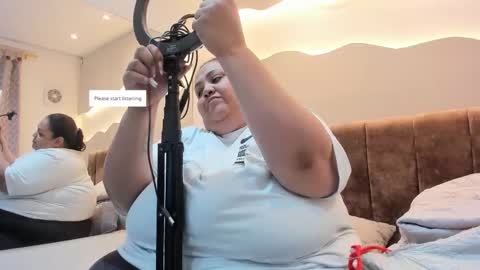 Alisson online show from December 2025 11:05:01 AM