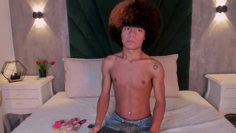  Alexis Etereo  online show from February 2026 08:02:01 PM