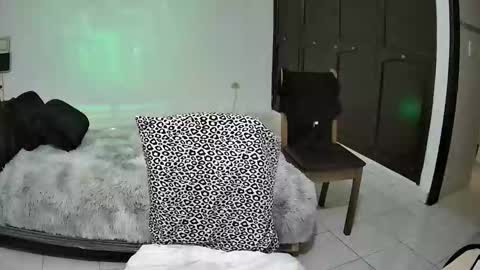 Alix online show from February 2026 08:34:01 PM