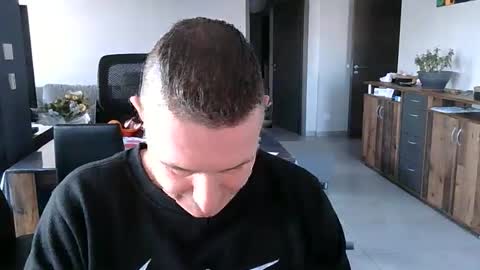 allan57000 online show from January 2026 08:39:02 AM