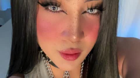 Miss Gia online show from December 2025 05:42:02 PM