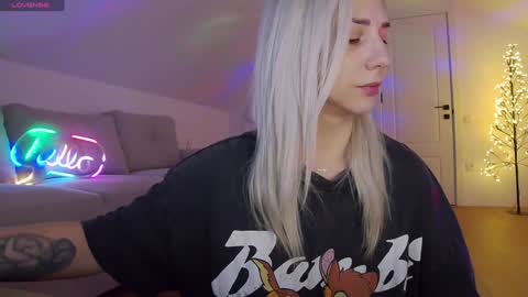 Snapshot of allayah chatting on January 2026 02:44:01 PM A day u didnt smile is a lost day online show from January 2026 02:44:01 PM