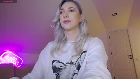 Snapshot of allayah chatting on February 2026 09:58:02 AM A day u didnt smile is a lost day online show from February 2026 09:58:02 AM