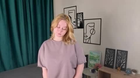 Lia online show from March 2026 01:43:02 AM