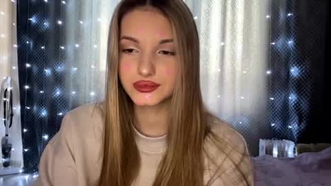 Snapshot of allenefeela chatting on January 2026 08:05:02 AM Emily online show from January 2026 08:05:02 AM