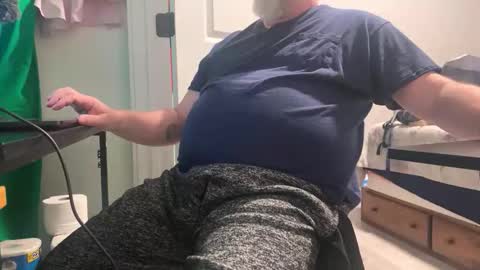 Allergictolove online show from February 2026 11:42:02 PM